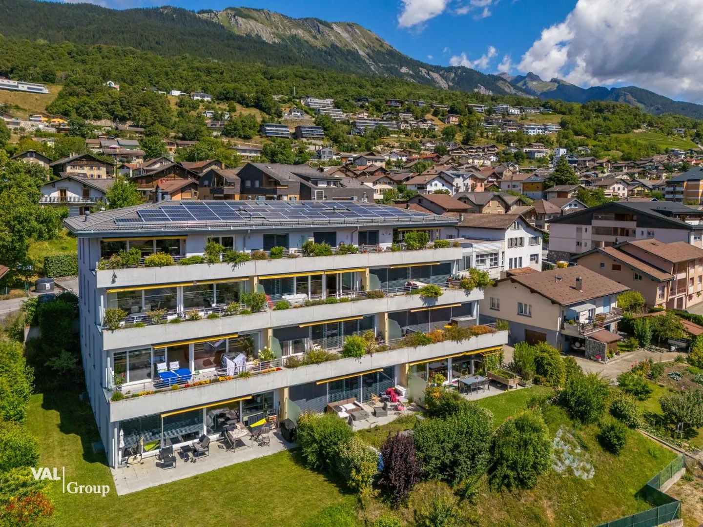 La tua nuova casa a Savièse - luminoso appartamento di 5.5 stanze con balcone - Foto 11 di 12