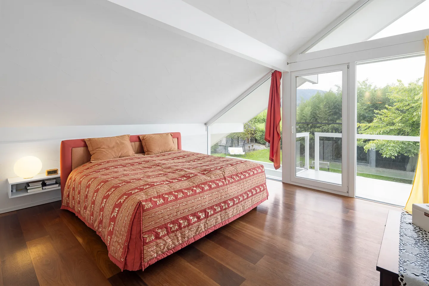 Luxurious Chalet with Pool - Photo 5 of 11