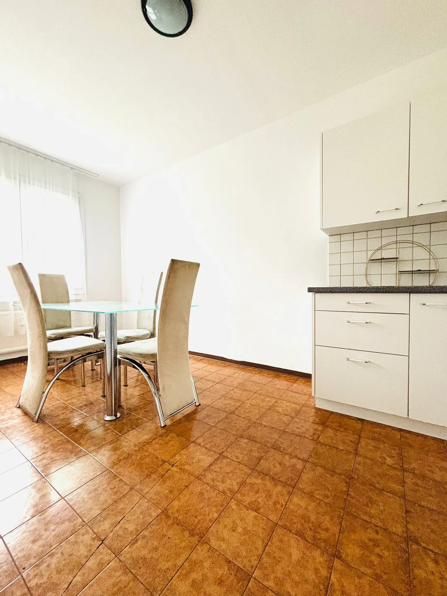 Appartamento con 4,5 stanze e garage in una posizione tranquilla a Bodio - Foto 4 di 12