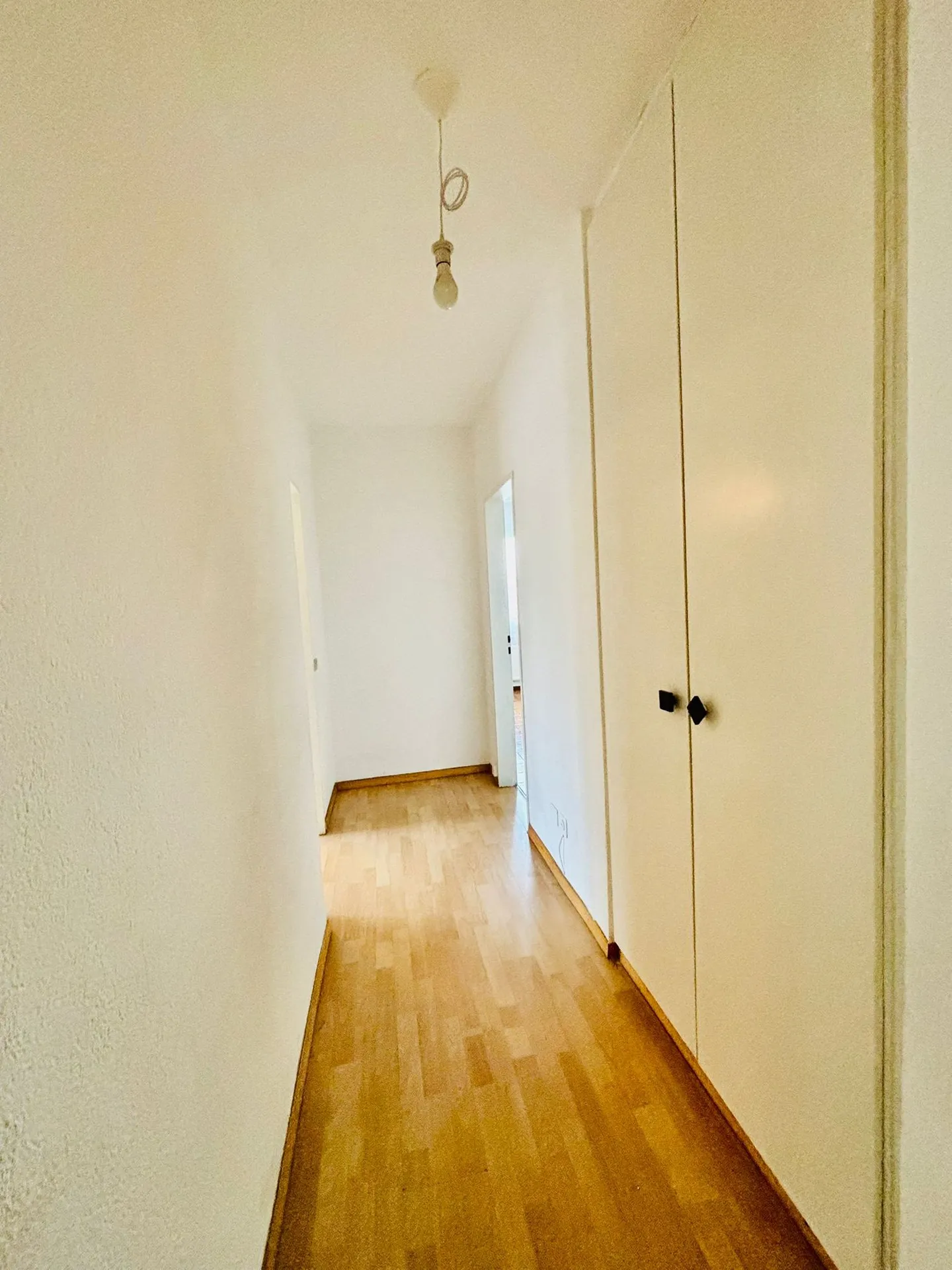 Appartamento con 4,5 stanze e garage in una posizione tranquilla a Bodio - Foto 8 di 12