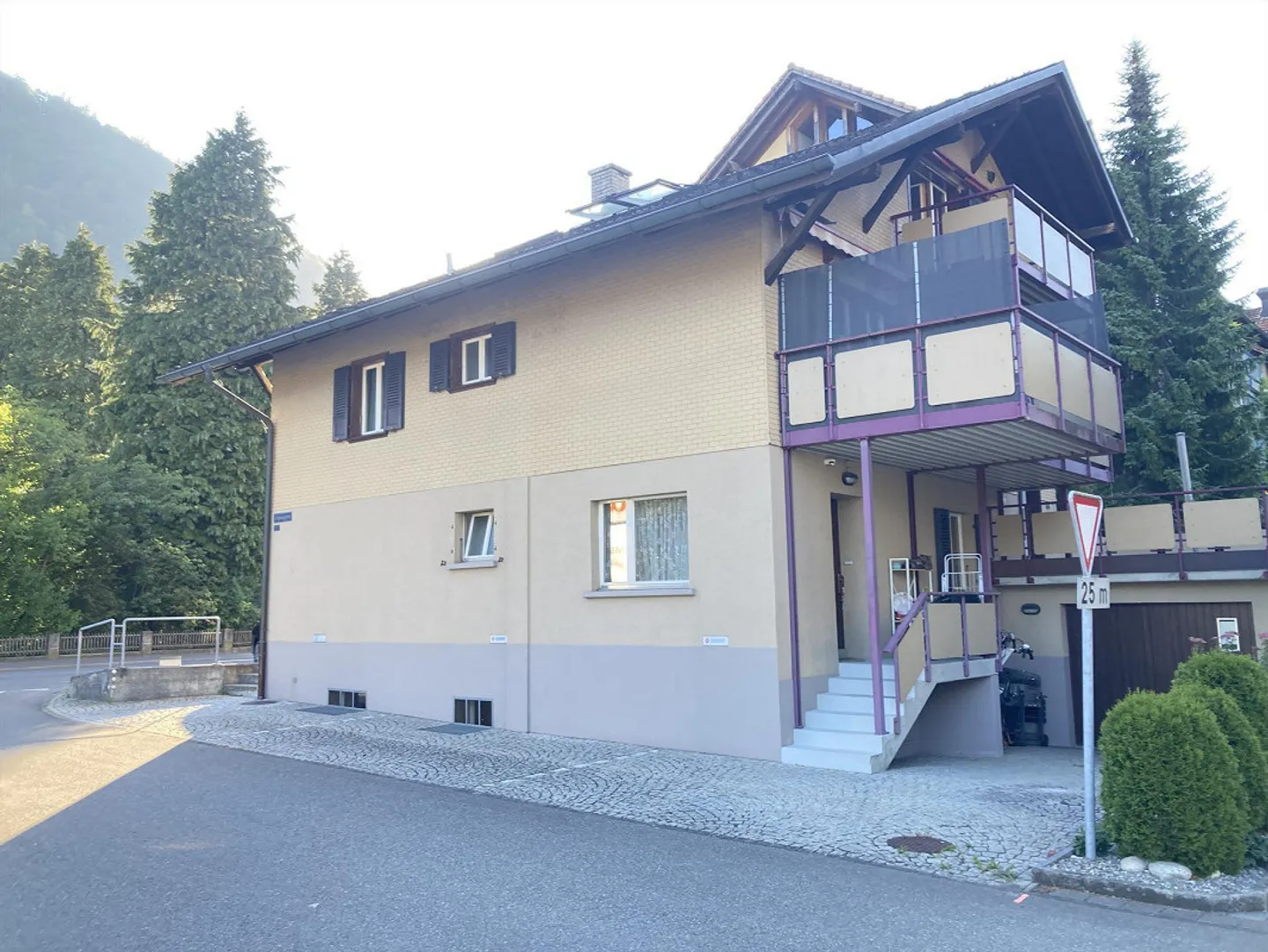 Zentrale 3,5-Zimmer-Wohnung - Foto 2 von 15