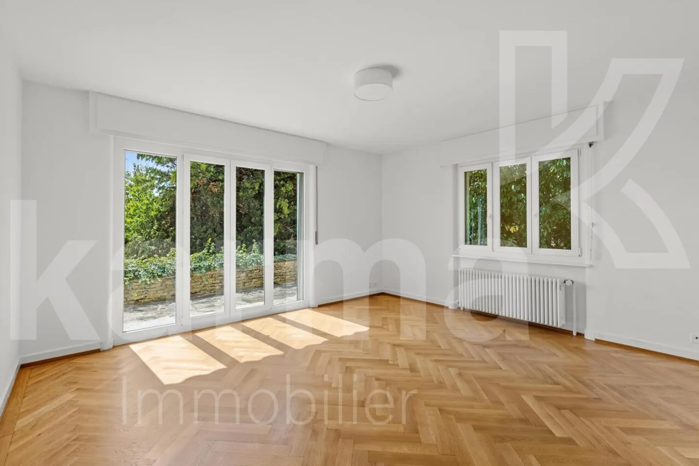 Villa de charme avec potentiel - Photo 3 sur 9
