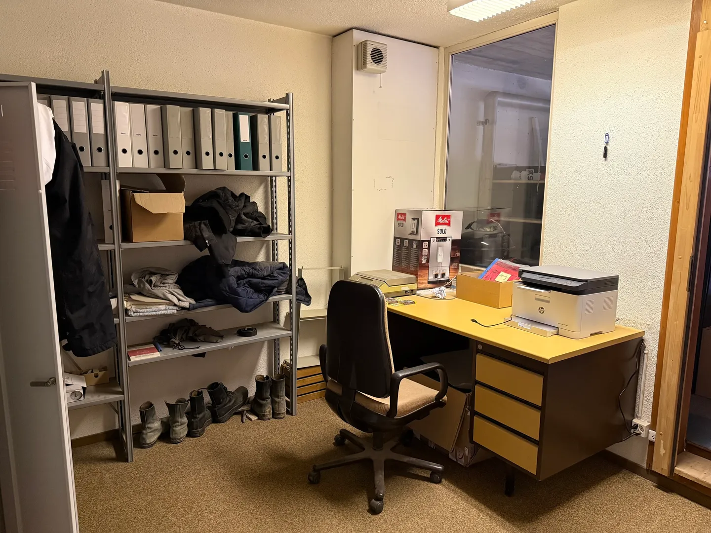 Spazio commerciale moderno con magazzino alto a Ebikon - Foto 4 di 9