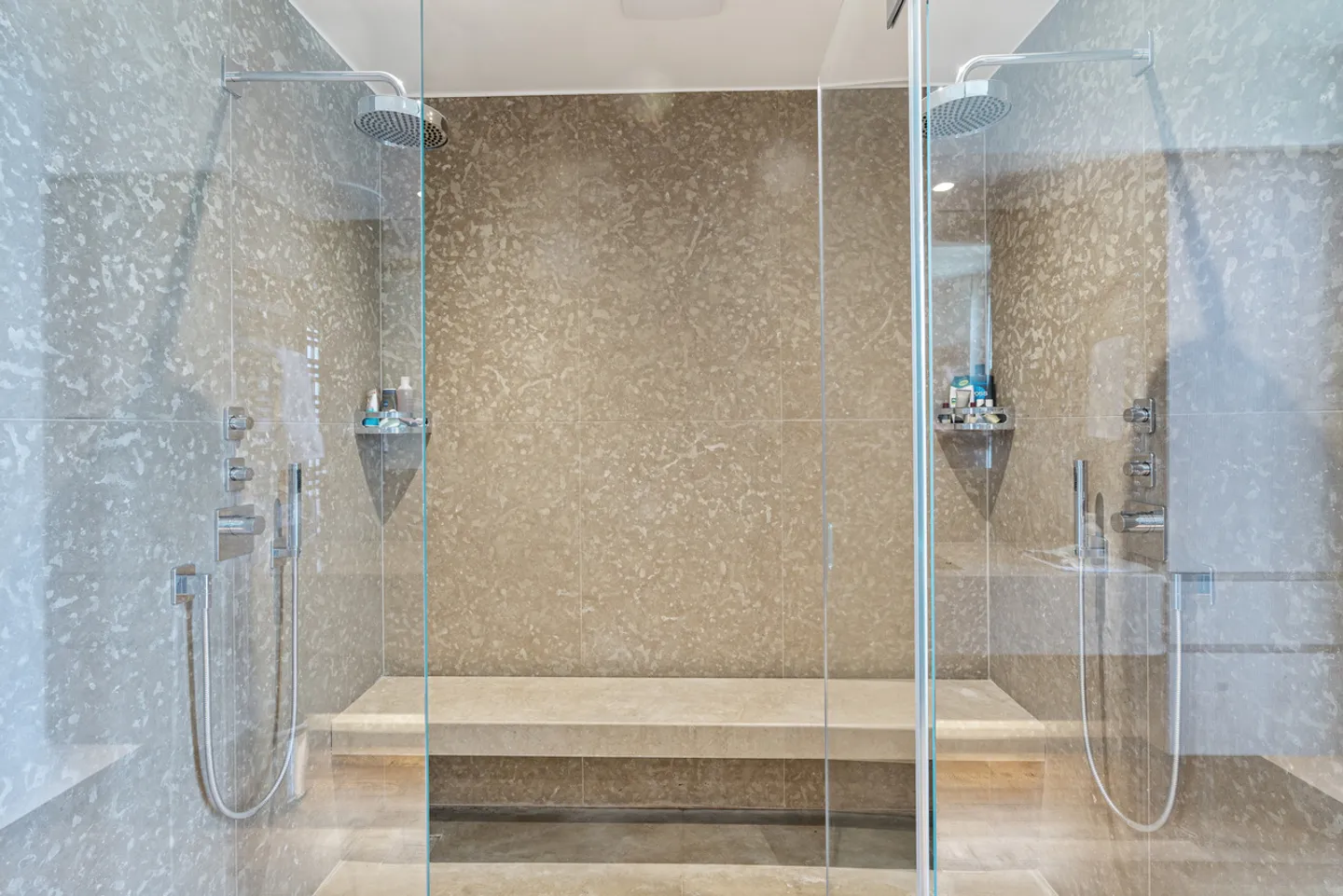 Appartement de Prestige à Montreux, vue sur le lac à 360 degrés - Photo 9 sur 12