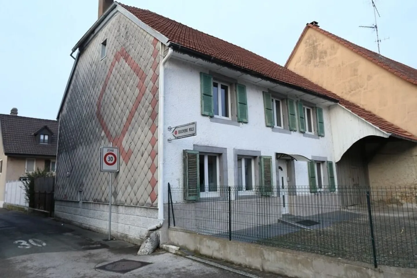 Single house for sale - Photo 2 of 13