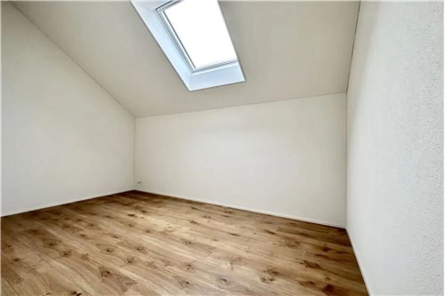 Appartamento maisonette moderno, quasi nuovo di 4,5 stanze - Foto 7 di 13