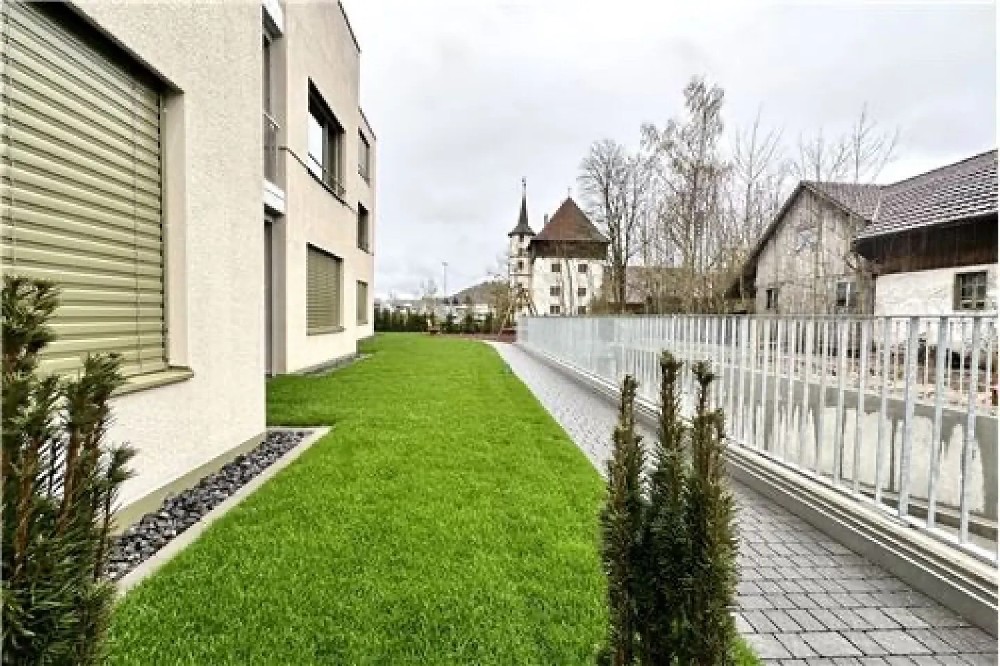 Appartamento maisonette moderno, quasi nuovo di 4,5 stanze - Foto 8 di 13