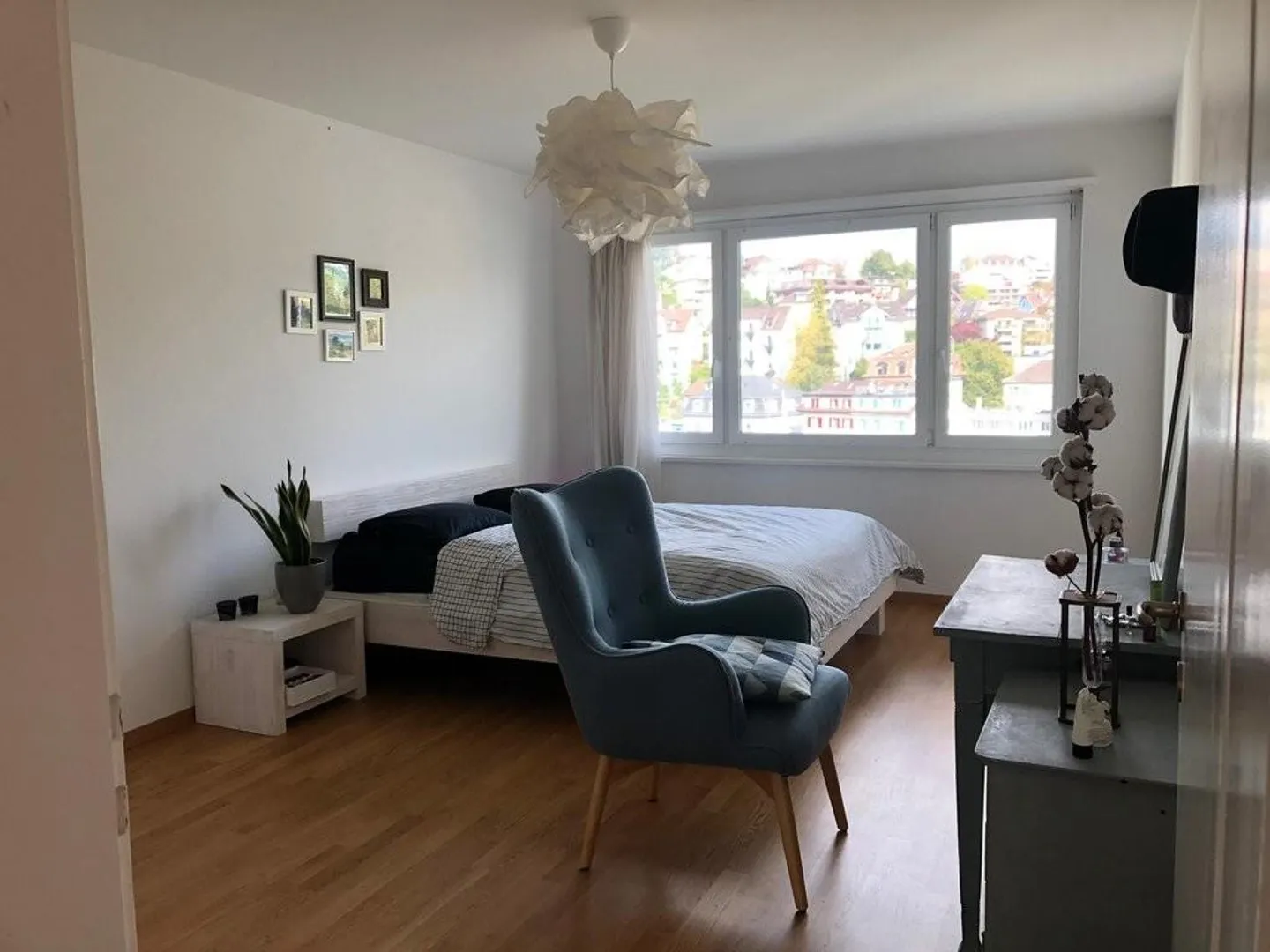 Modernes Apartment mit Balkon - Foto 4 von 7
