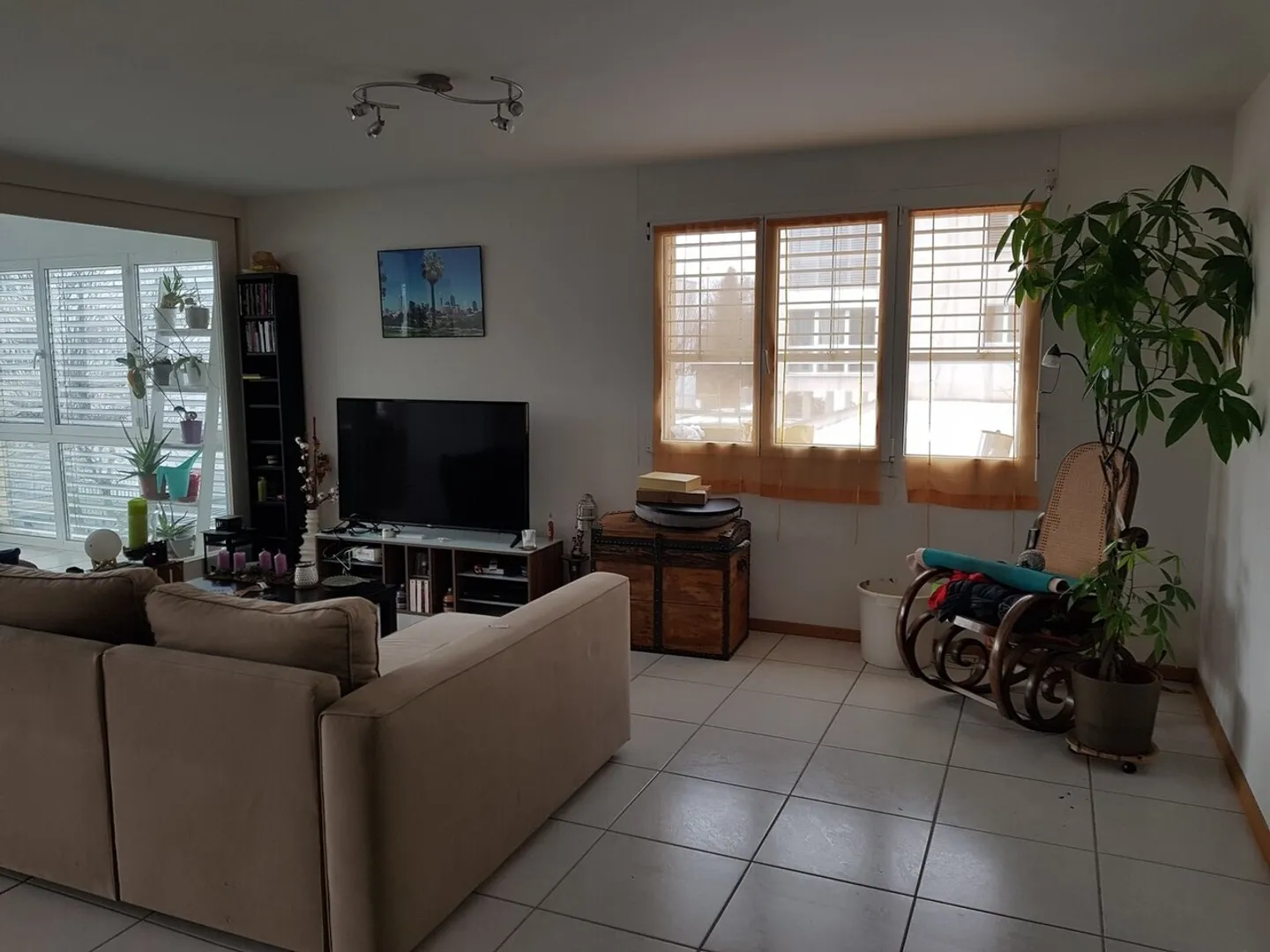 SUPERBE LOGEMENT LUMINEUX, SPACIEUX ET IDEALEMENT SITUE - Photo 7 sur 9