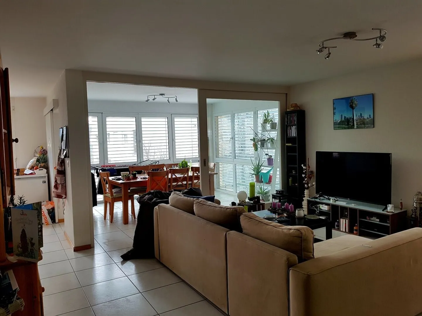 SUPERBE LOGEMENT LUMINEUX, SPACIEUX ET IDEALEMENT SITUE - Photo 5 sur 9