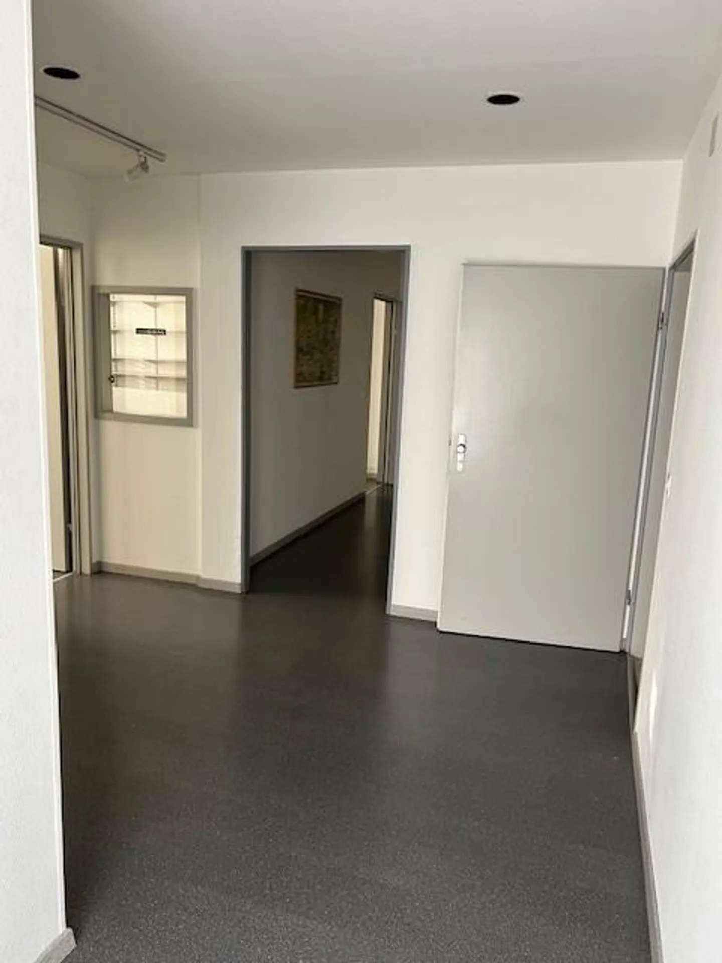 Ufficio con spazio commerciale - Foto 4 di 7