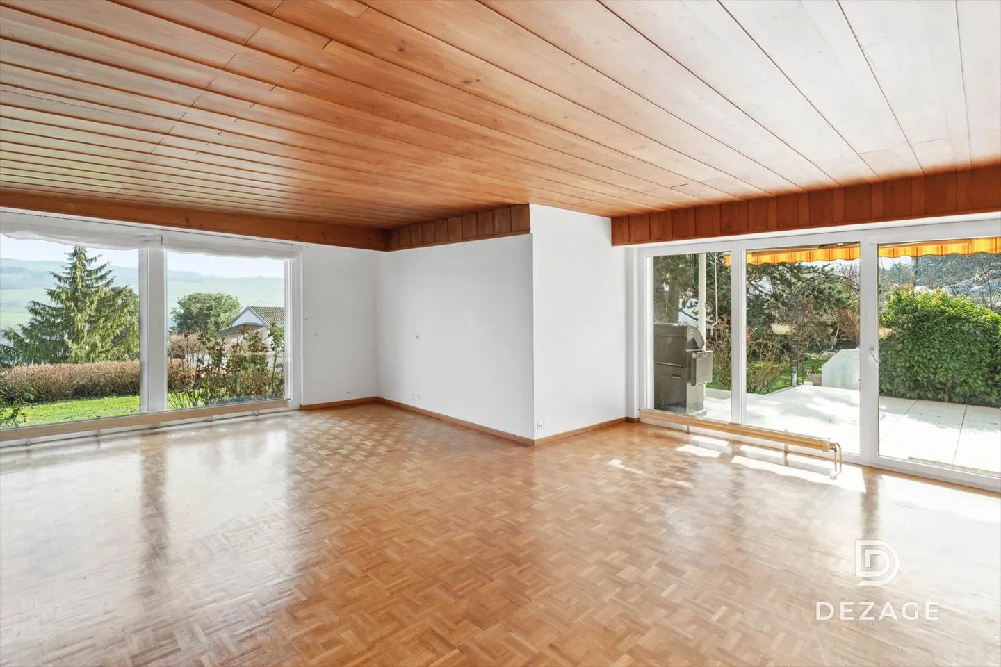 Villa architettonica spaziosa sulle alture di Lucens - Foto 7 di 13