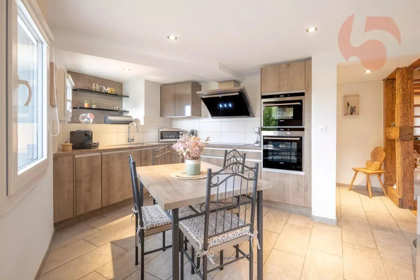 Beautiful renovated village house - Photo 8 of 13