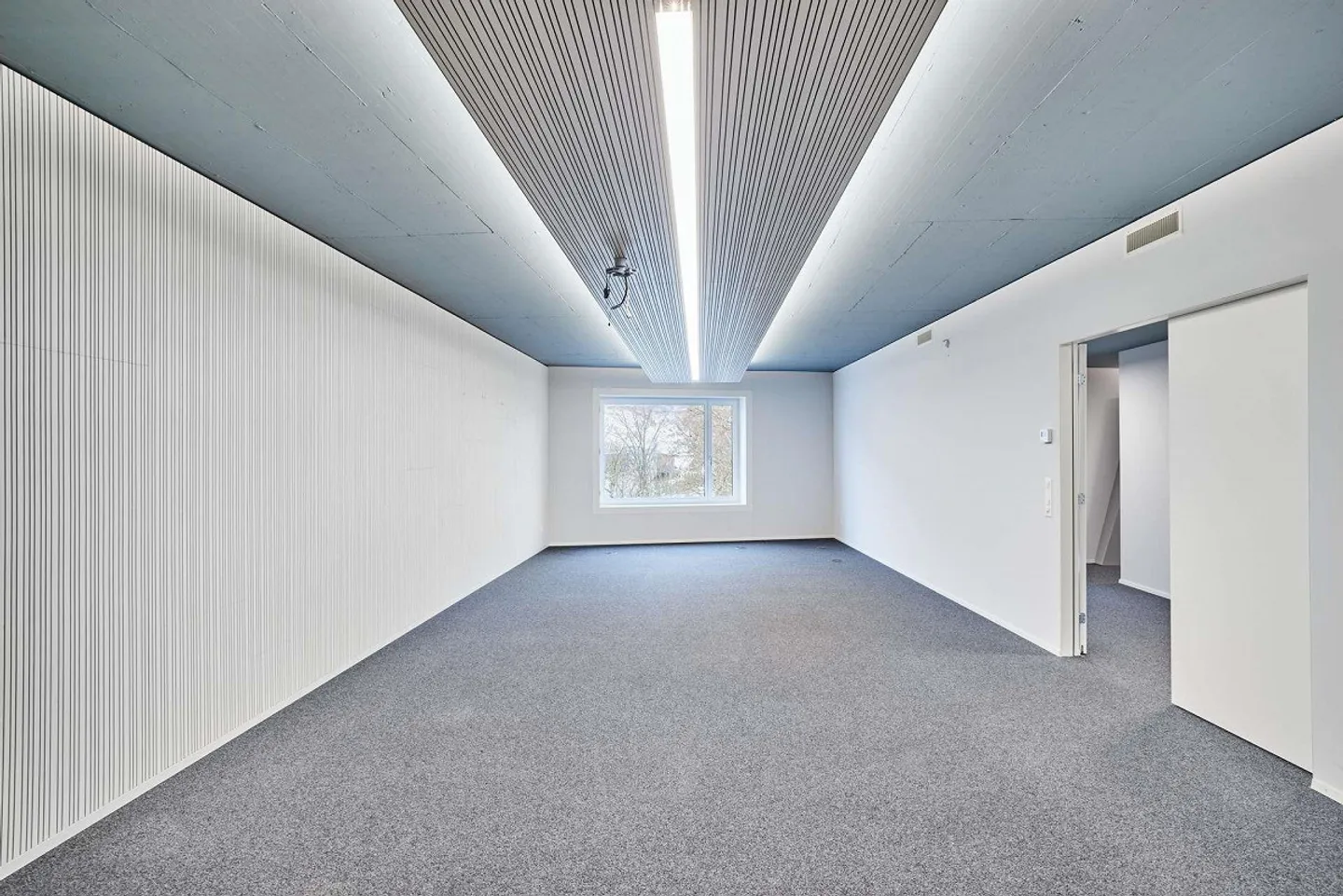 Geräumige Bürofläche mit Entfaltungspotential am Schaffhauser Bahnhof - Foto 7 von 52