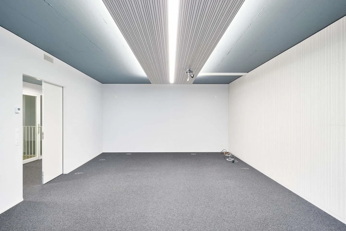 Geräumige Bürofläche mit Entfaltungspotential am Schaffhauser Bahnhof - Foto 8 von 52