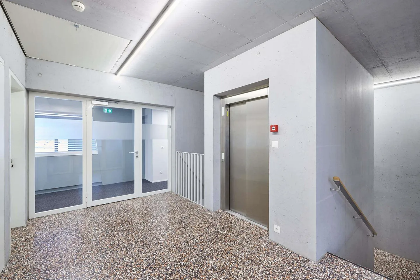 Geräumige Bürofläche mit Entfaltungspotential am Schaffhauser Bahnhof - Foto 11 von 52