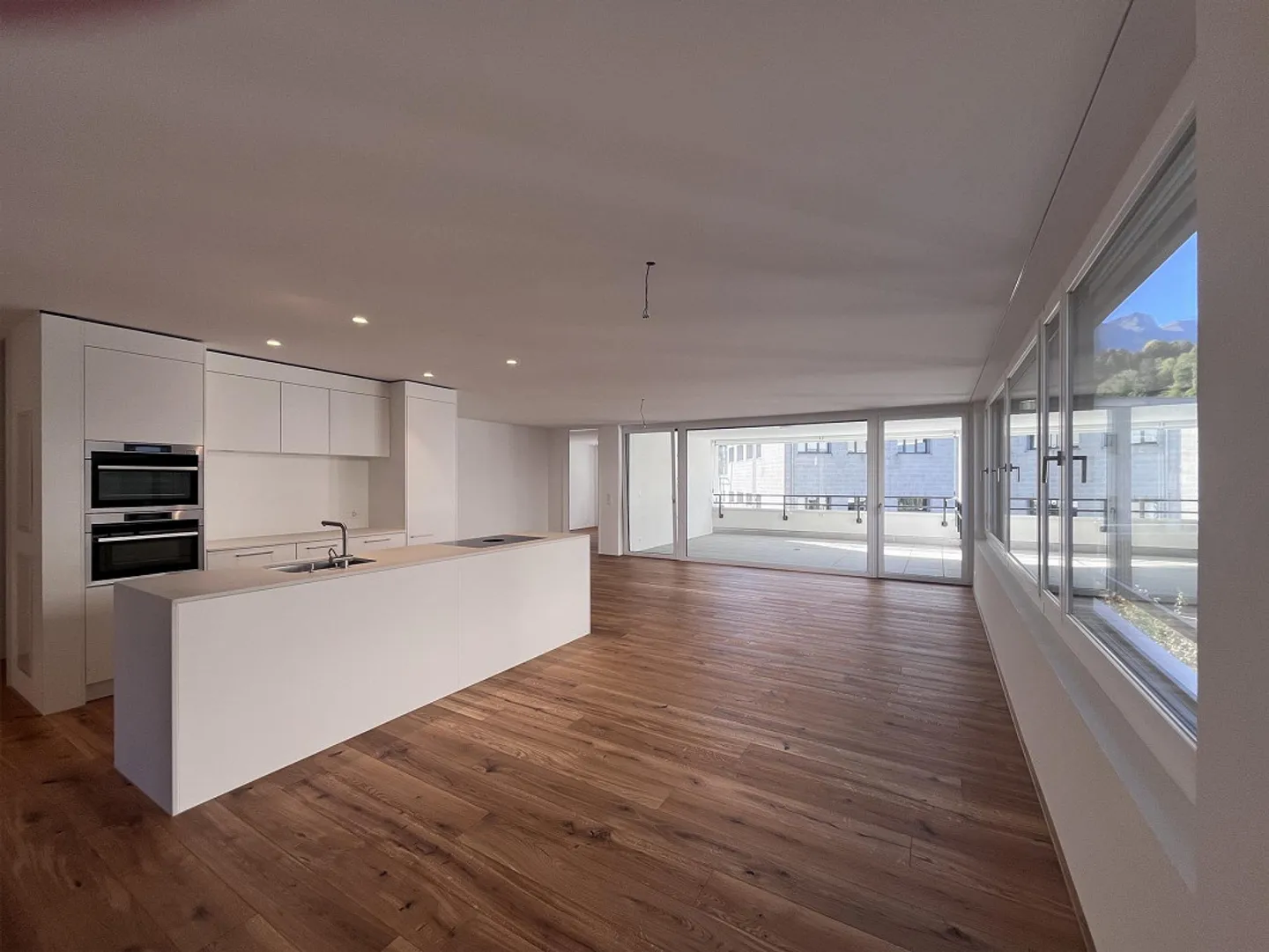 Vivere moderno - Circondato dal mondo montano dei Grigioni - Foto 2 di 11