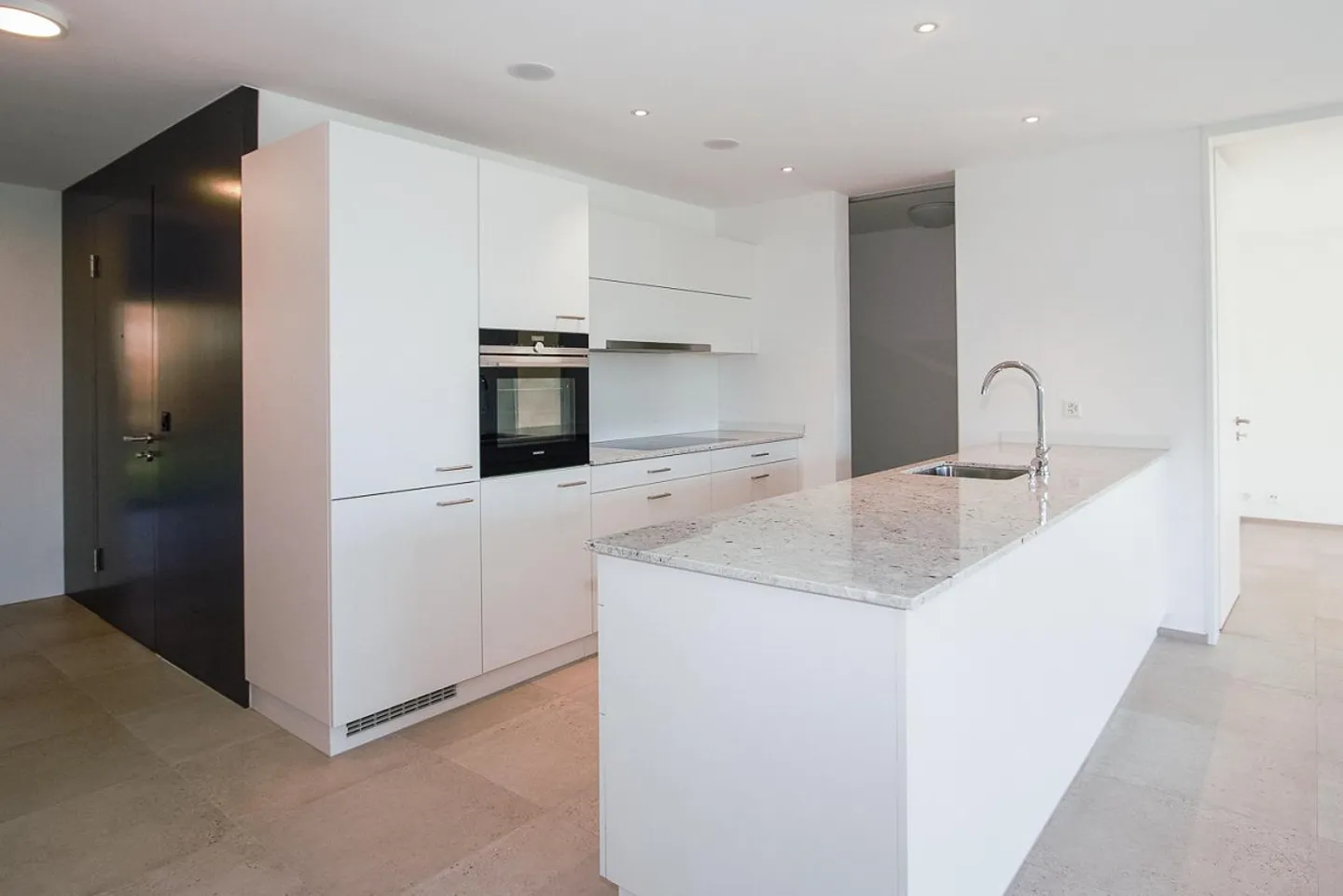 Vivere moderno con stile - spazioso appartamento di 4,5 stanze - Foto 2 di 7