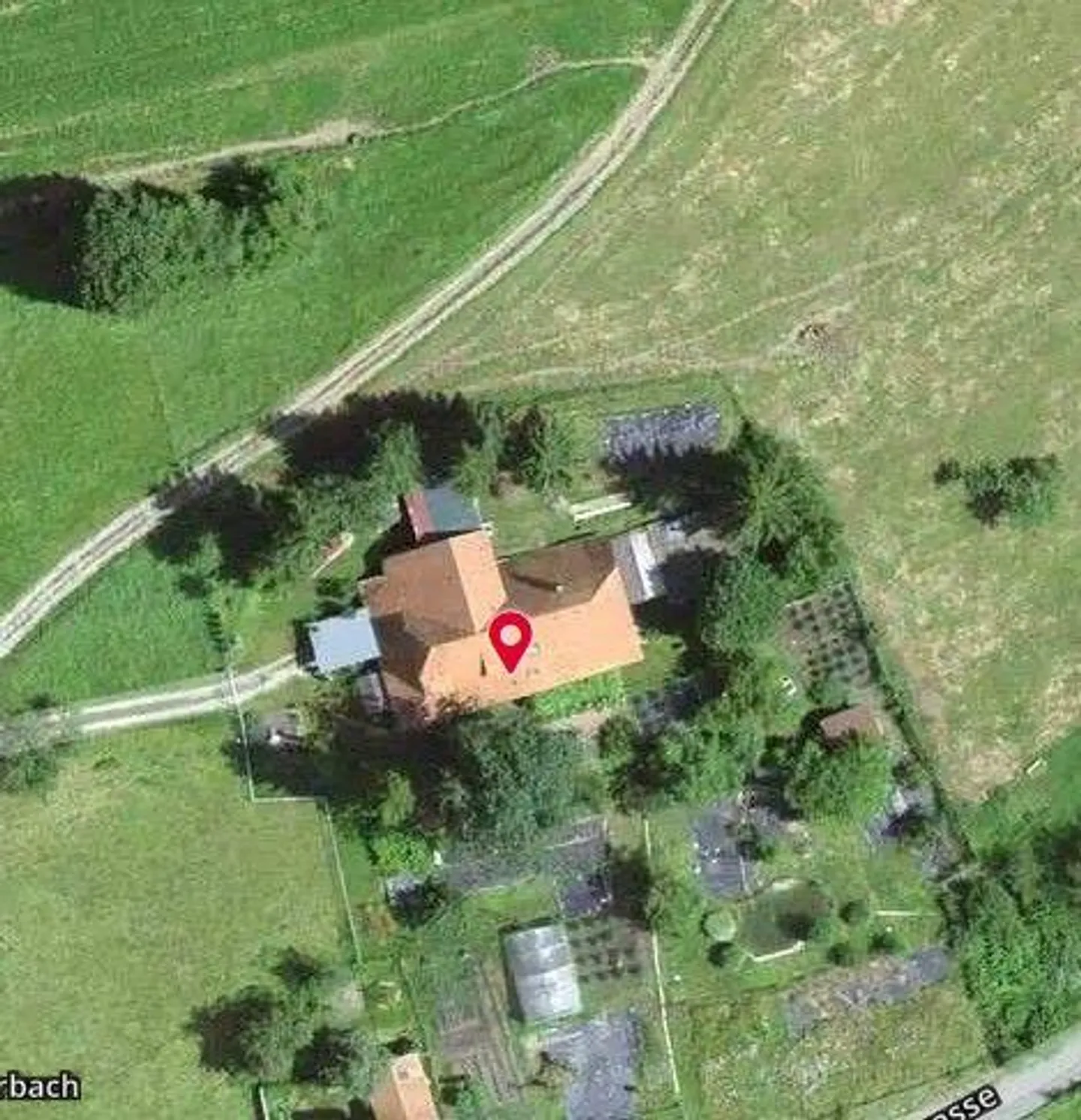 Farmhouse with arable land, meadow, pasture, forest - Photo 2 of 13