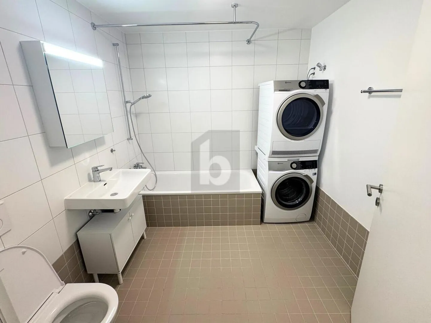 Apartment for rent - Photo 5 of 6