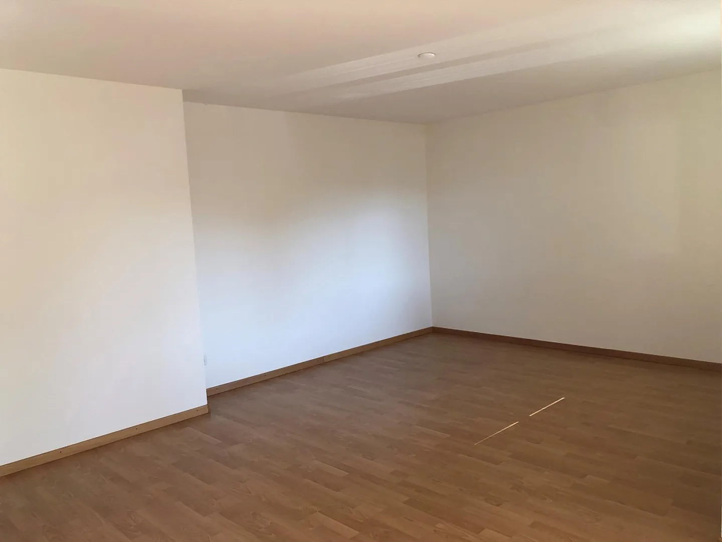 Appartement 1½ pièces dans un emplacement central - Photo 3 sur 6