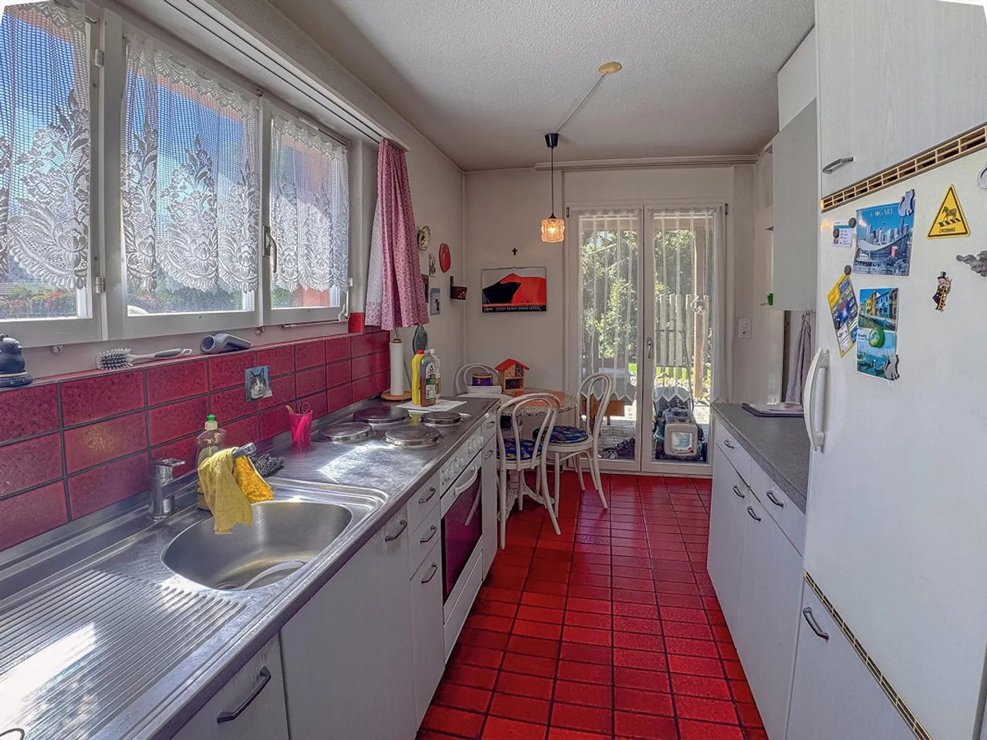 Maison individuelle avec un espace extérieur généreux et un garage individuel - Photo 8 sur 19