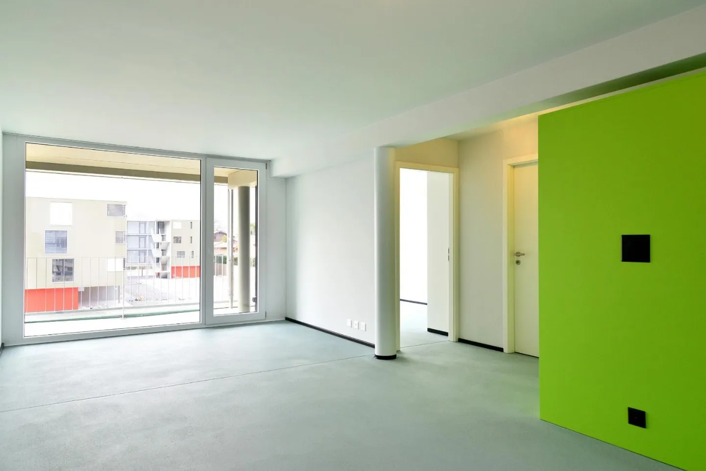 Appartement lumineux 2.5 pièces - Photo 3 sur 5