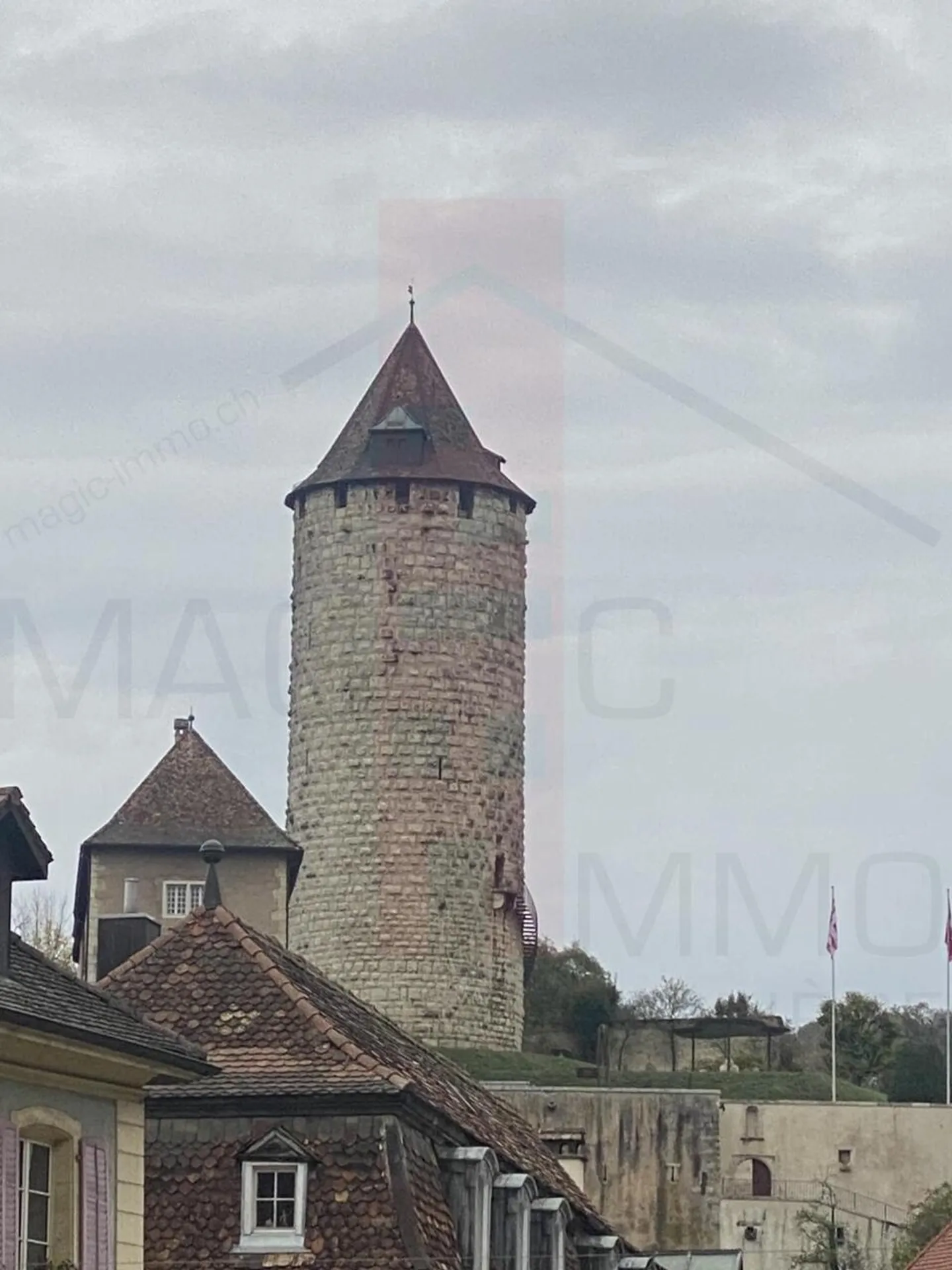 Ertragsgebäude in der Altstadt von Porrentruy - Foto 1 von 5