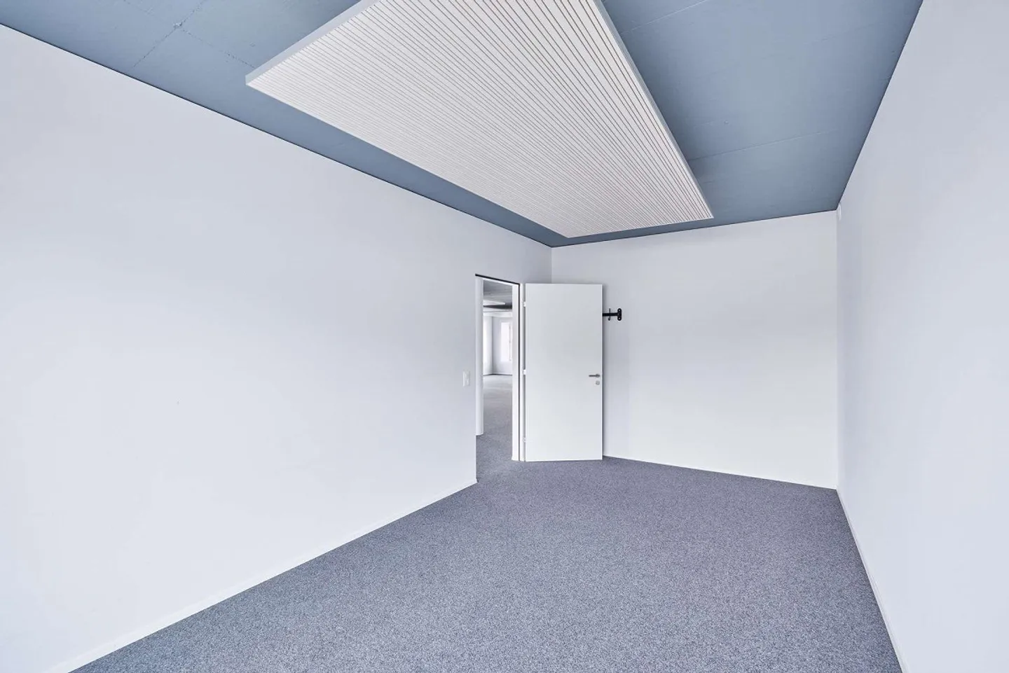 Geräumige Bürofläche mit Entfaltungspotential am Schaffhauser Bahnhof - Foto 32 von 52