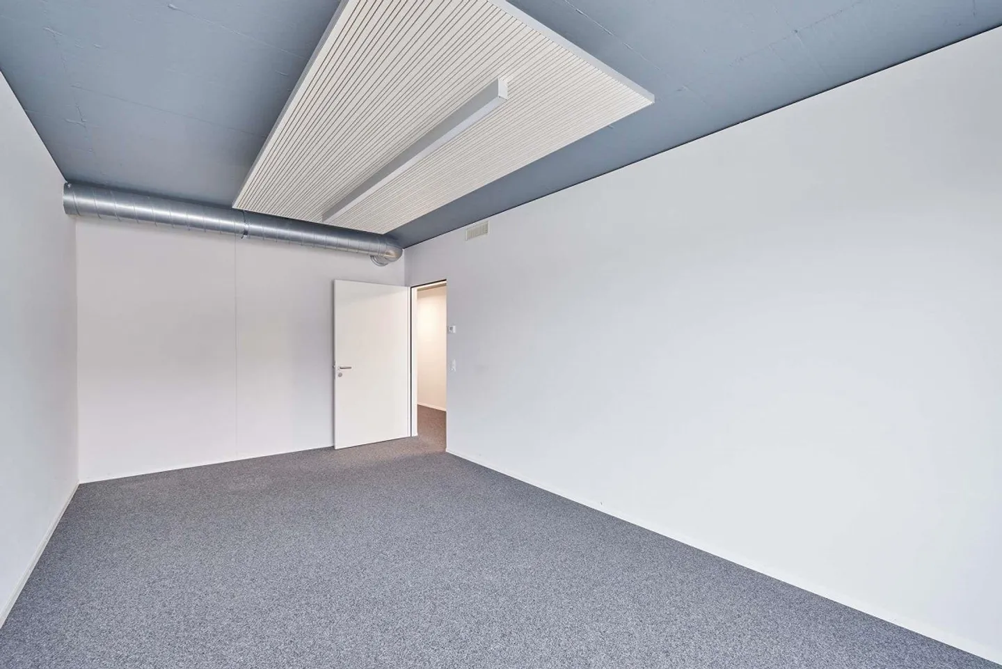 Geräumige Bürofläche mit Entfaltungspotential am Schaffhauser Bahnhof - Foto 37 von 52