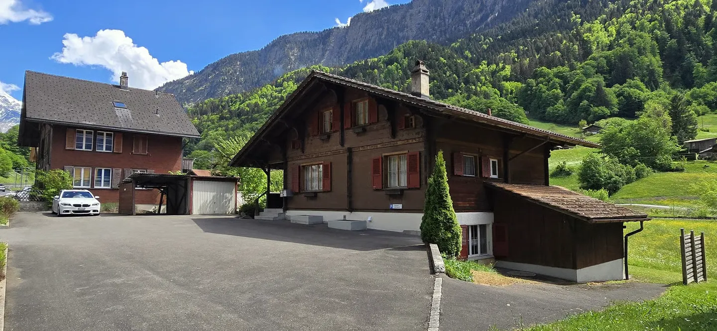 Invest where others dream - Your AirBnB gem in the Bernese Oberland - Photo 2 of 13