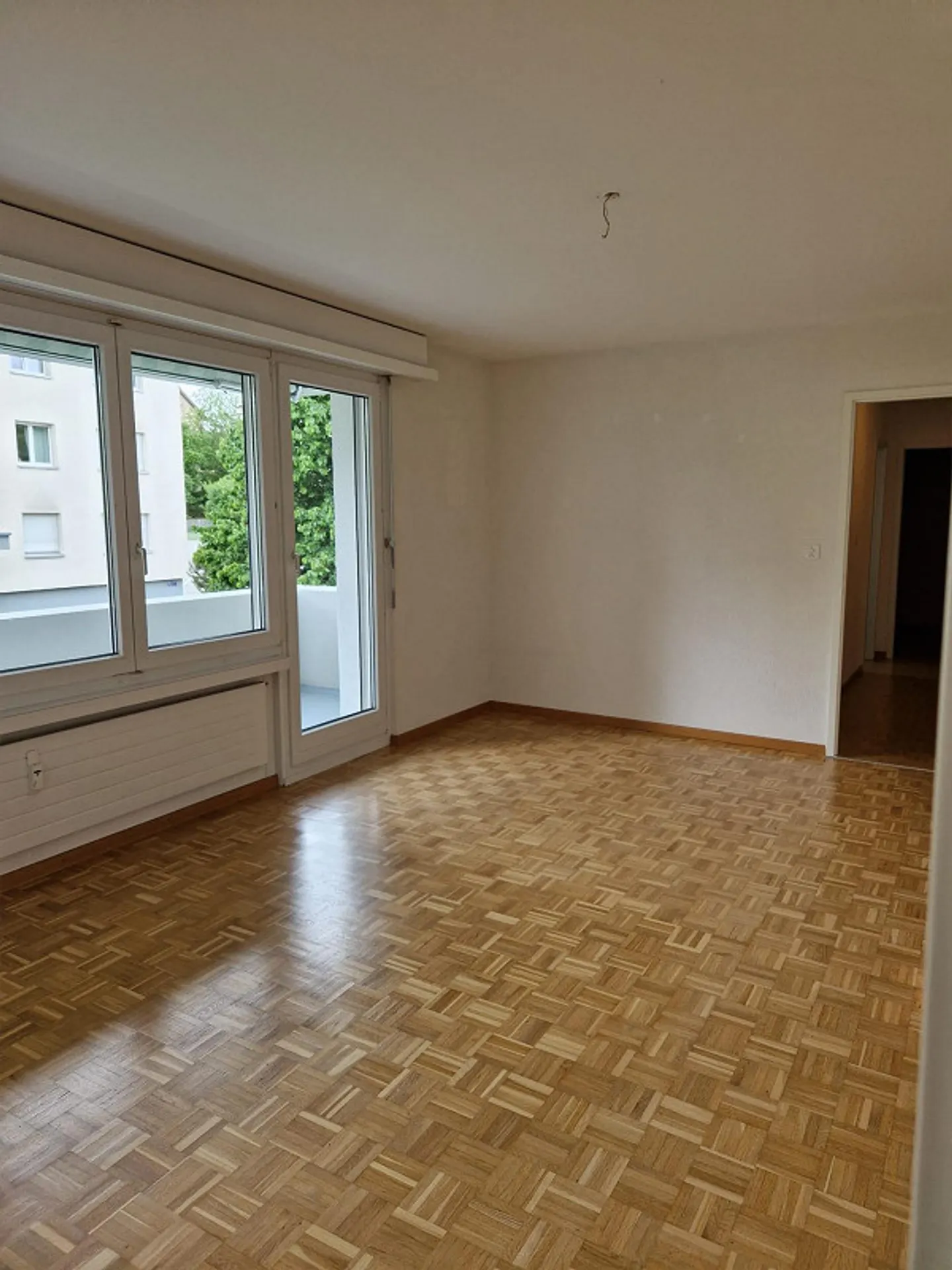 Charmante Wohnung mit Balkon - Foto 2 von 9