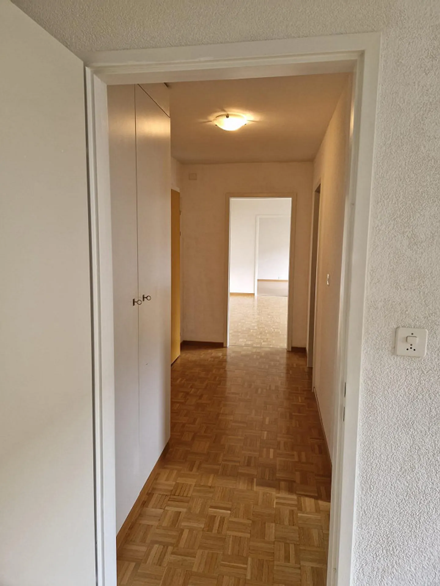 Charmante Wohnung mit Balkon - Foto 8 von 9