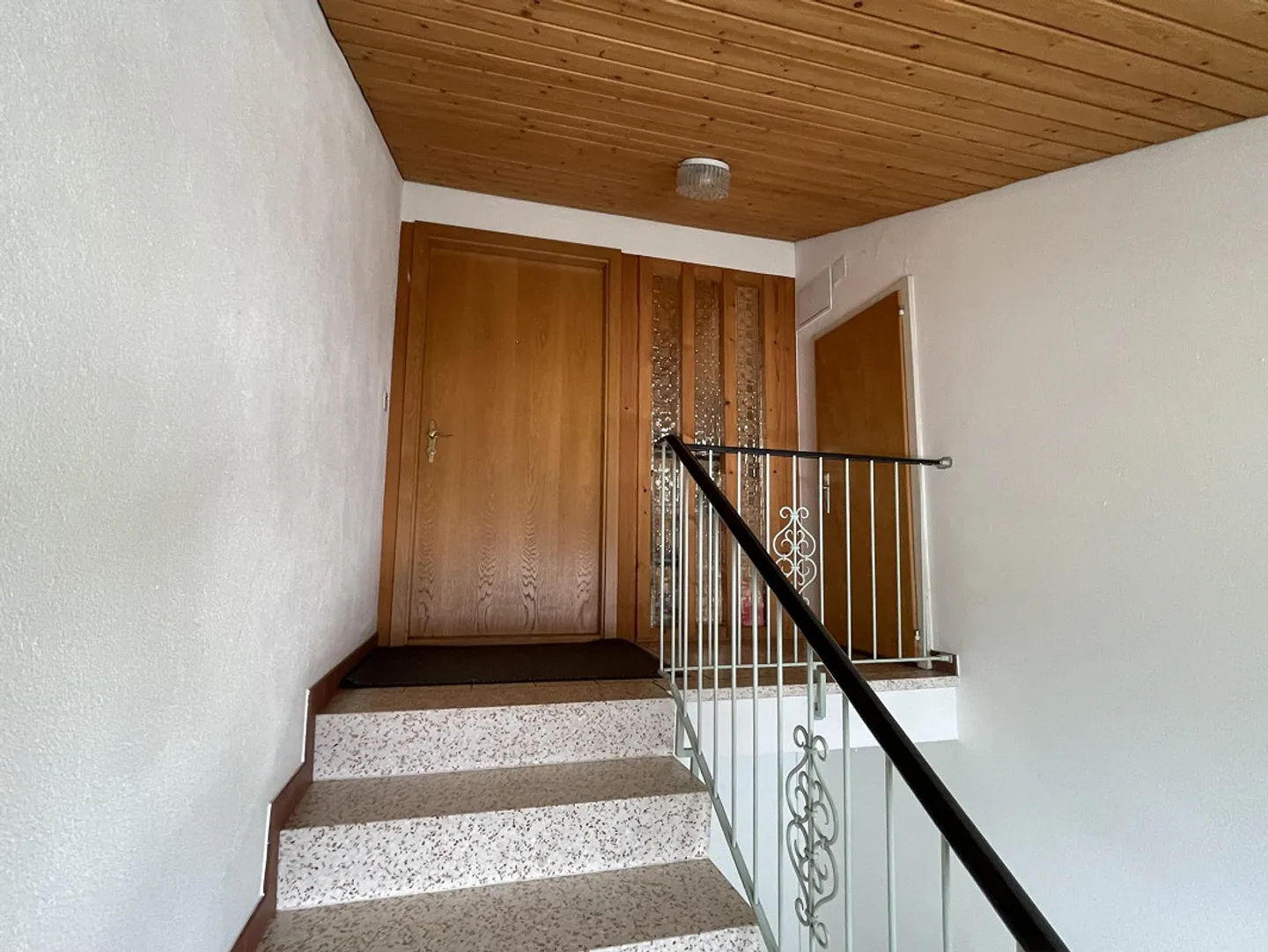 Charming 2.5 Room Attic Apartment - Photo 9 of 11