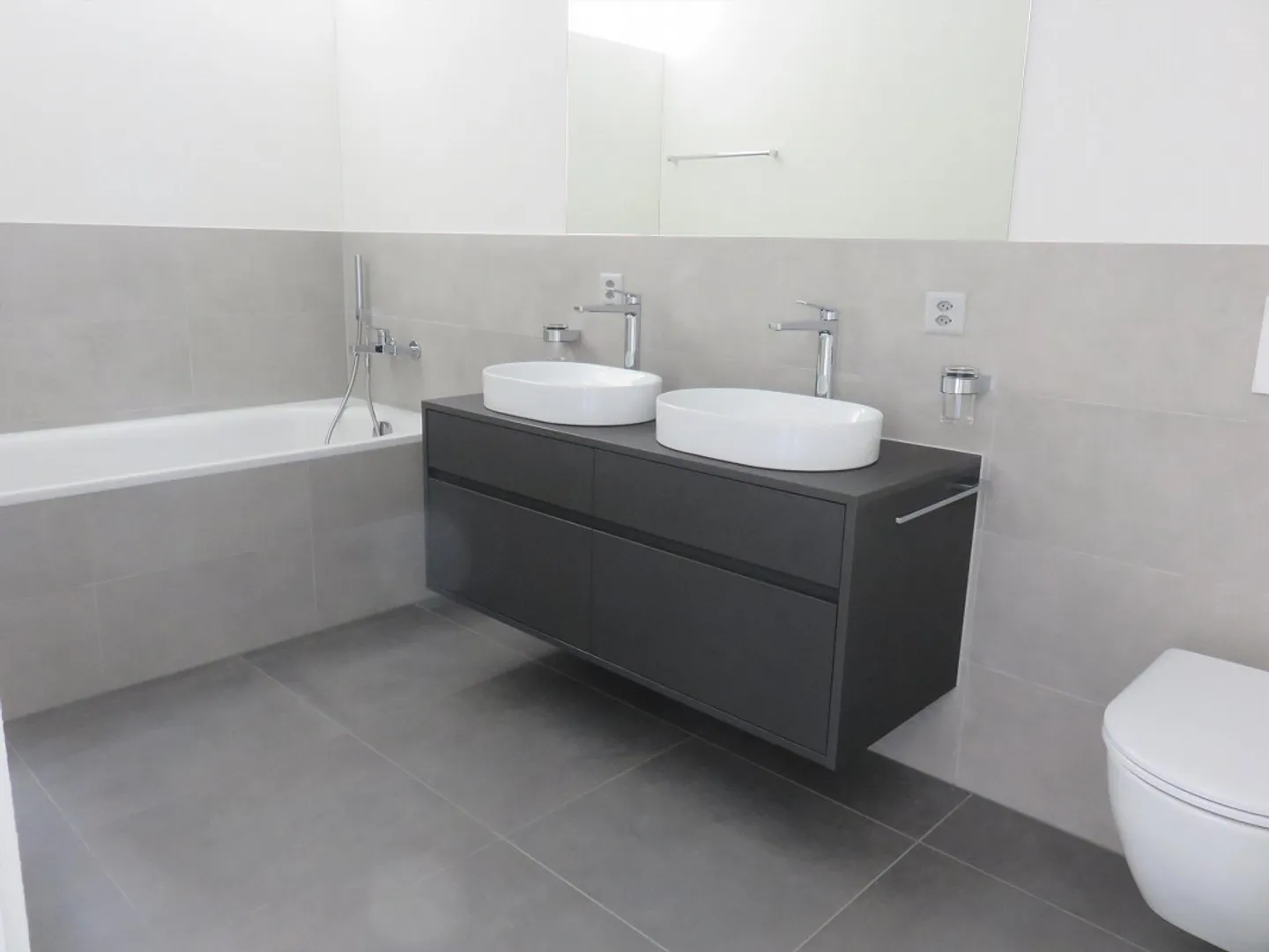 Zu vermieten zentral gelegene neue 4.5 Zimmer Wohnung - Foto 4 von 6