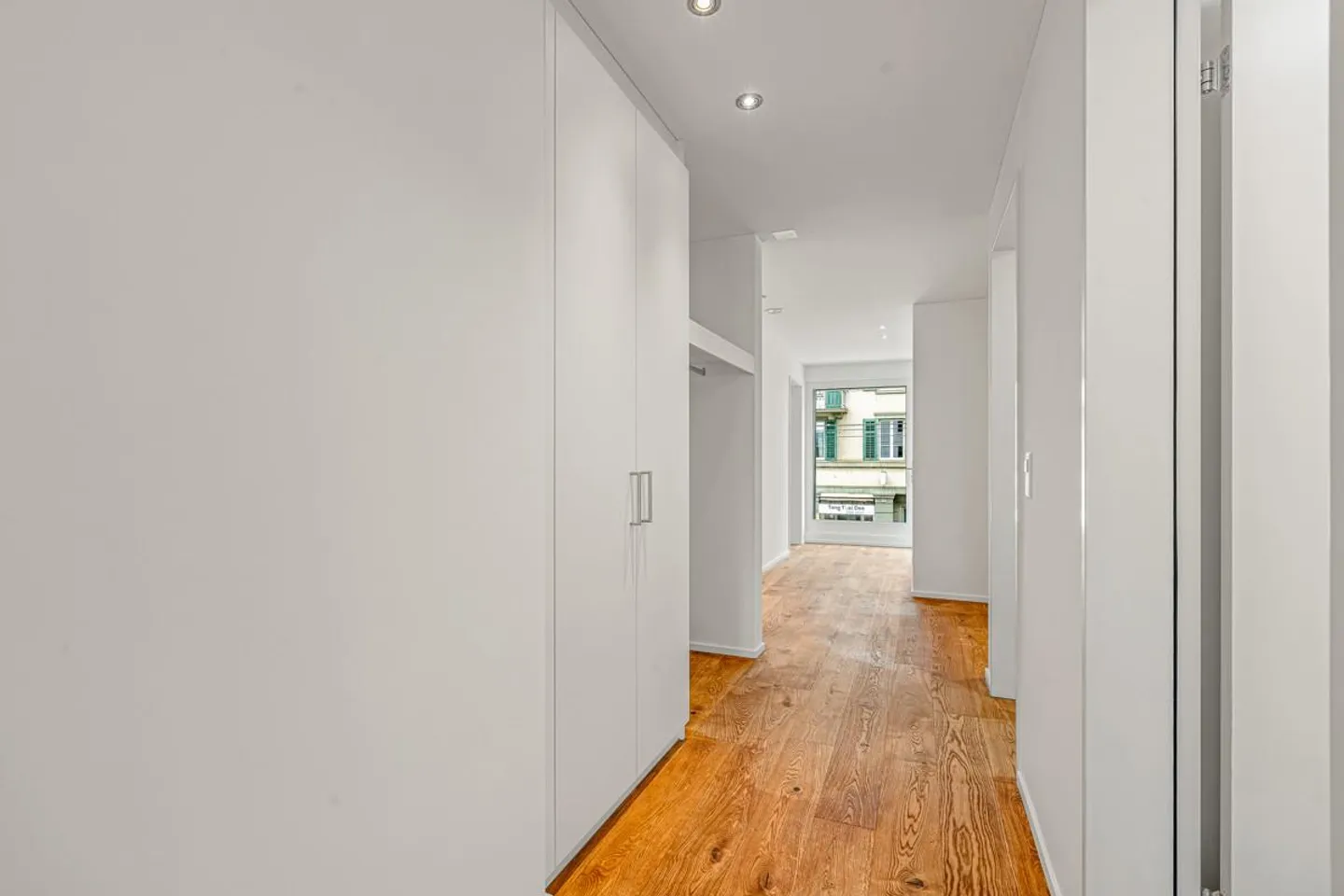 Exklusive 4.5-Zimmer-Eigentumswohnung mit Terrasse und Loggia - Foto 16 von 20