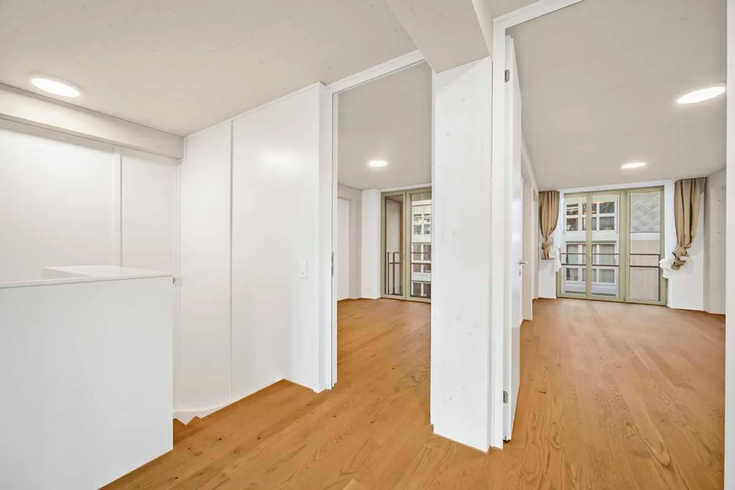 Appartement en duplex unique de 3,5 pièces à louer - Photo 4 sur 10