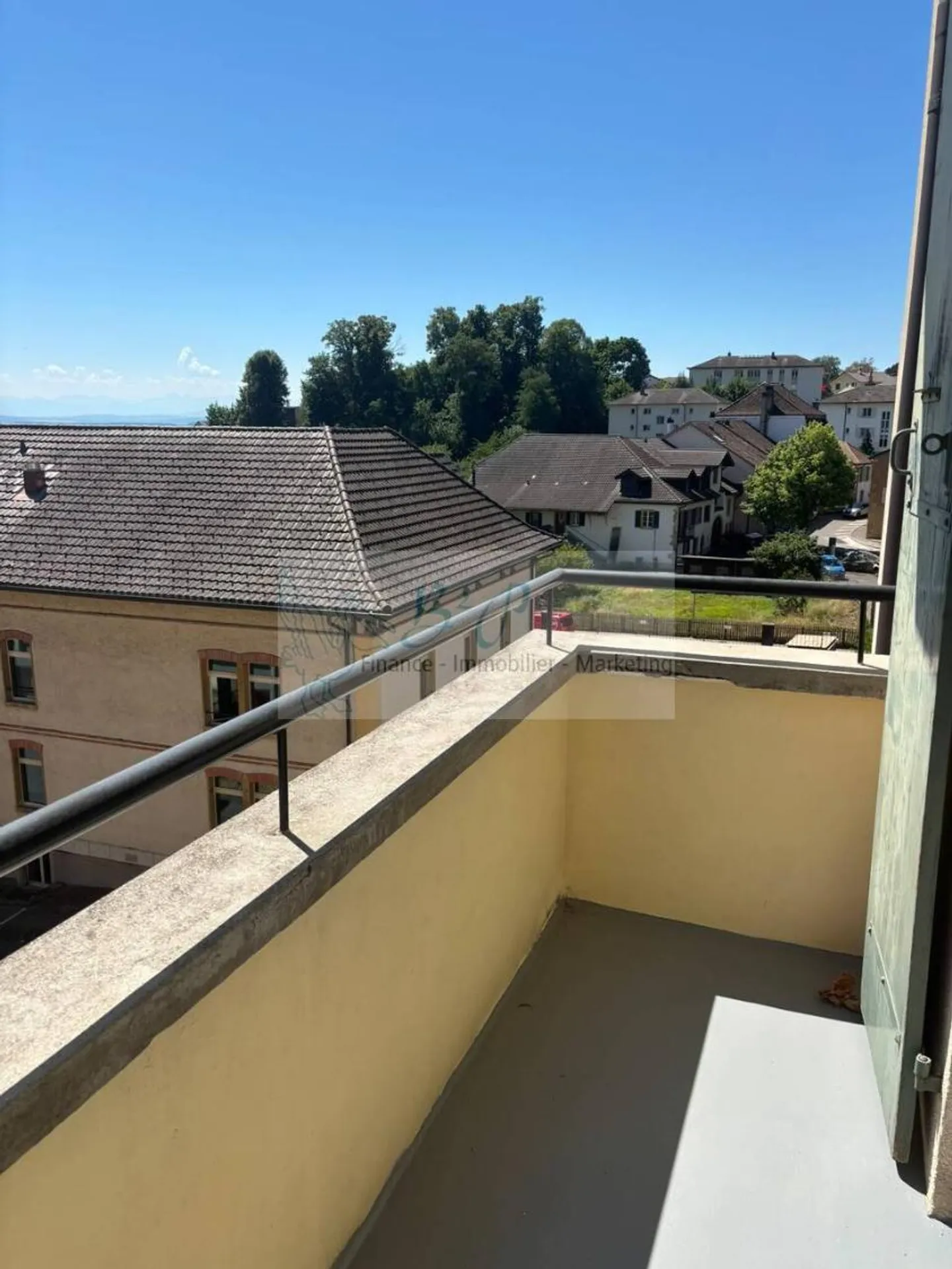 Bel Appartement à Colombier - Photo 8 sur 12
