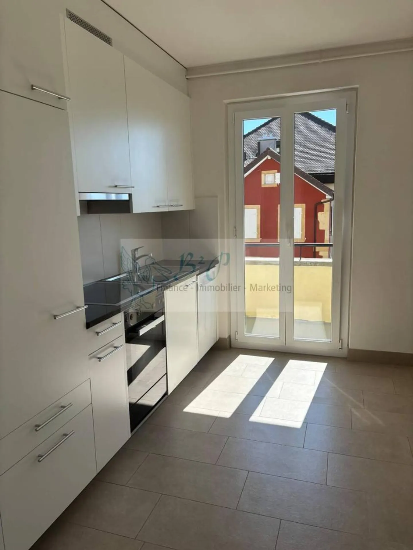 Bel Appartement à Colombier - Photo 3 sur 12