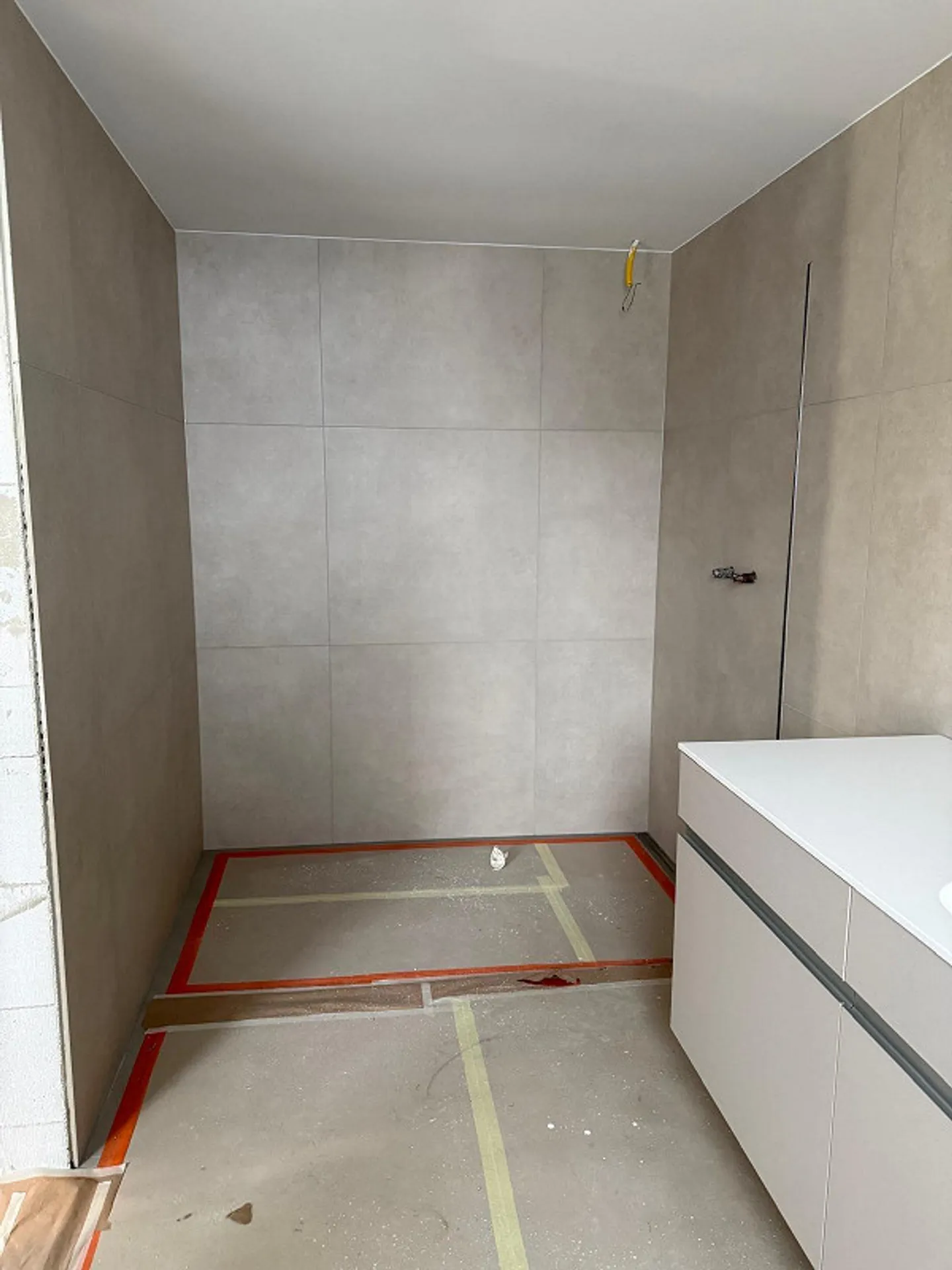 Grosszügige, sonnige 3,5 Zimmerwohnung an ruhiger Lage - Foto 2 von 4