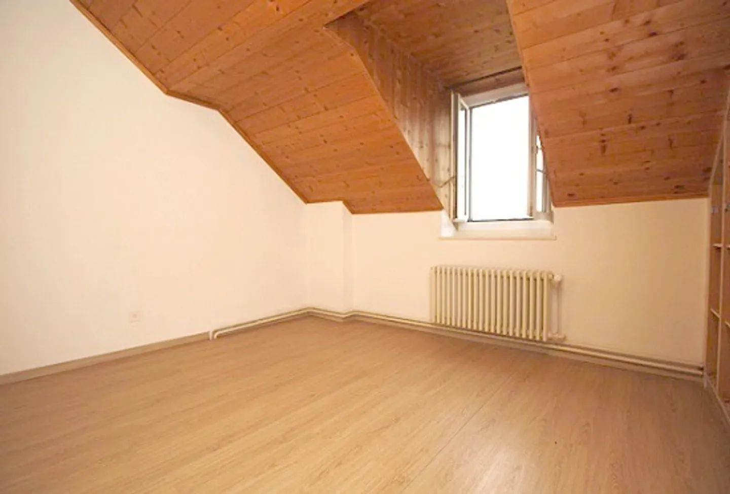 Appartamento di 3½ stanze al 2° piano - Foto 4 di 8