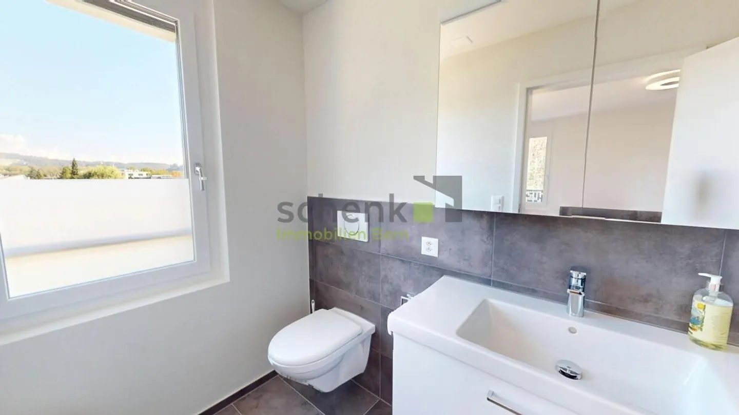 Modernes Penthouse mit grosser Terrasse - Foto 10 von 14