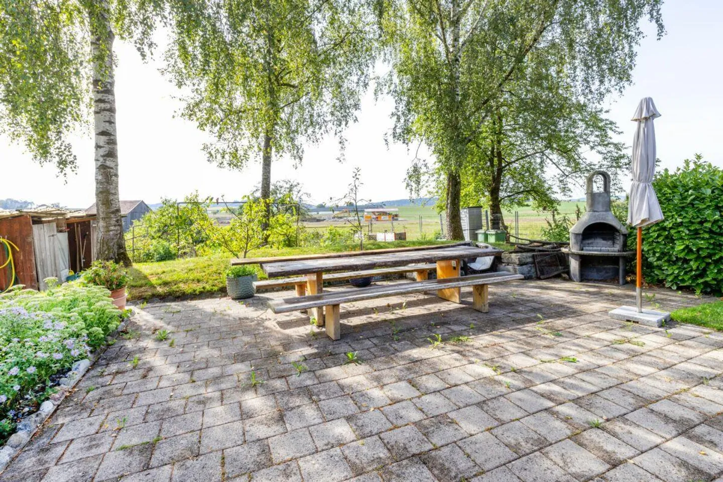 Charming 3.5-room attic apartment with spacious garden area - Photo 13 of 18