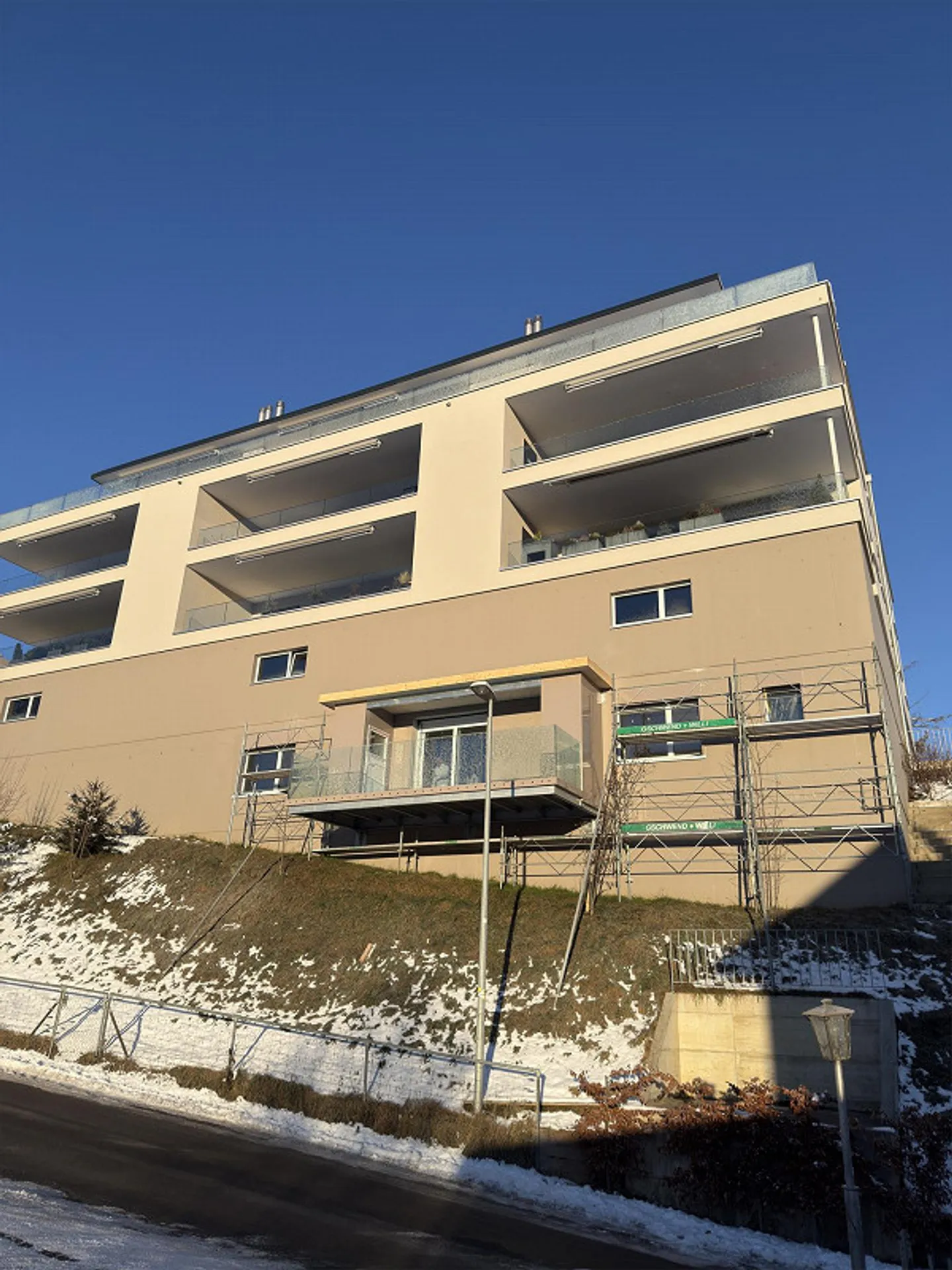 Grosszügige, sonnige 3,5 Zimmerwohnung an ruhiger Lage - Foto 4 von 4