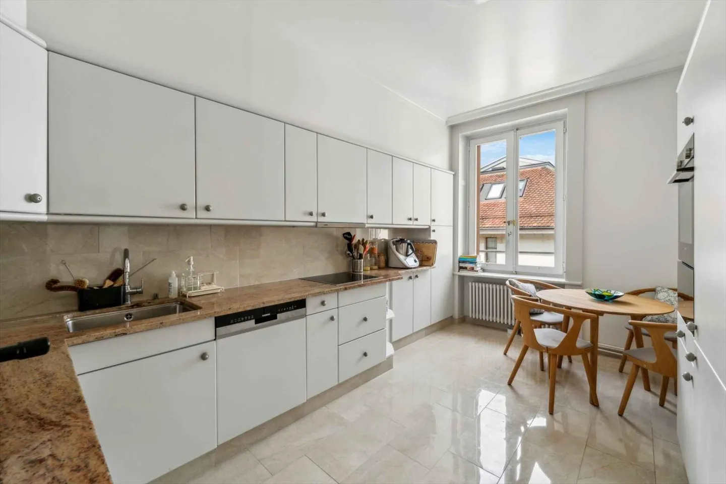 Appartamento 7.5 stanze - Foto 9 di 13