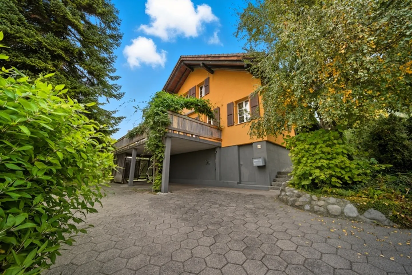 Maison familiale spacieuse à Thun - Photo 1 sur 8