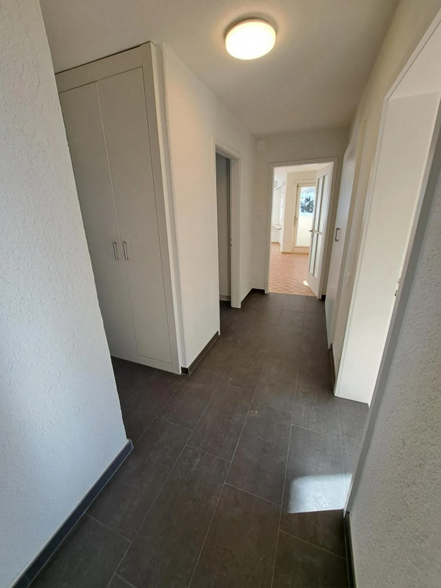 Spacious 5-room apartment in Teufen - freshly renovated! - Photo 10 of 12