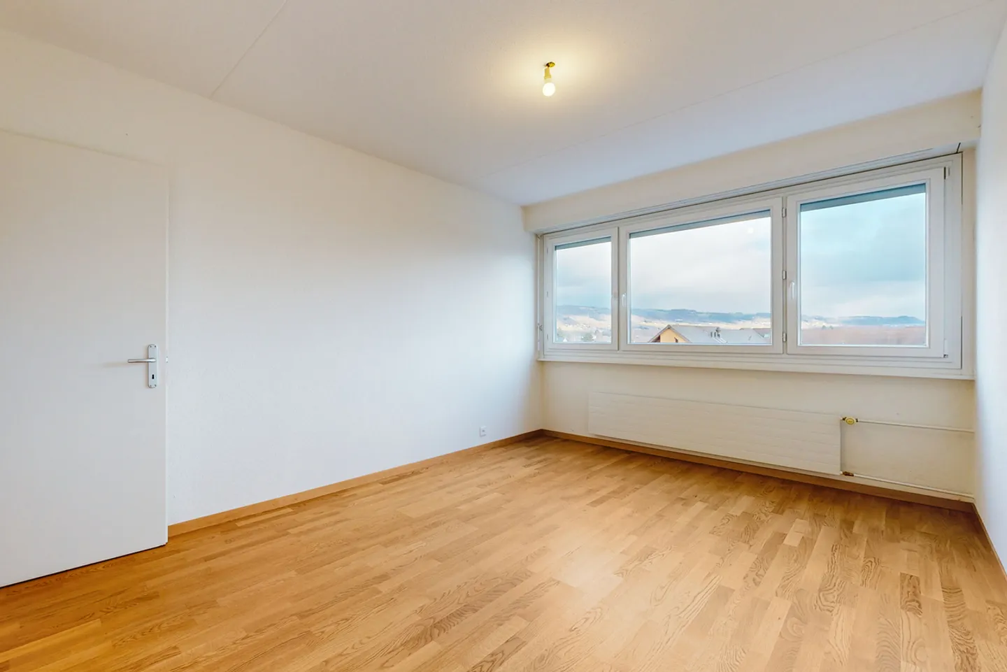 Appartement Charmant dans un Quartier Calme - Photo 4 sur 9