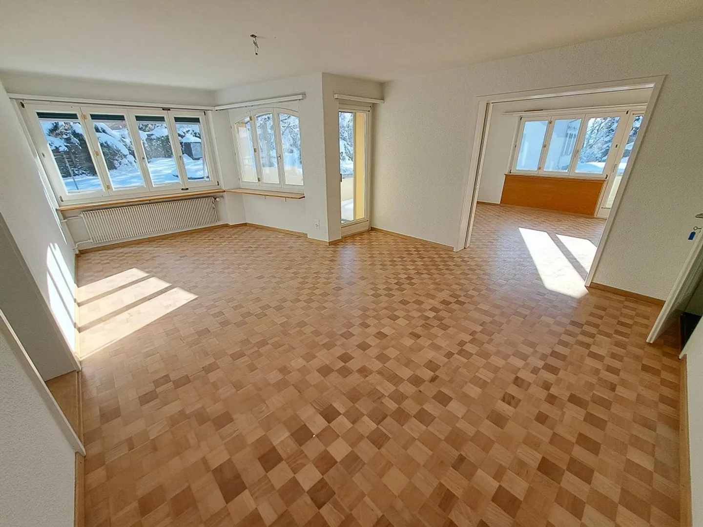 Spacious 5-room apartment in Teufen - freshly renovated! - Photo 1 of 12