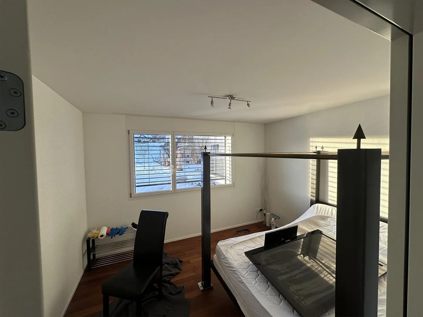 Modern 4.5 room apartment in Oberägeri with breathtaking views - Photo 11 of 12